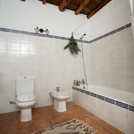 7 Bedroom With Pool - 5mins Walk To - Ramon Cala Llonga (Ibiza)