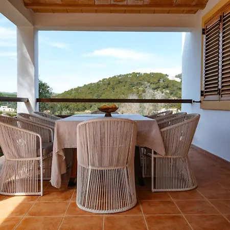 7 Bedroom With Pool - 5mins Walk To - Ramon Villa *