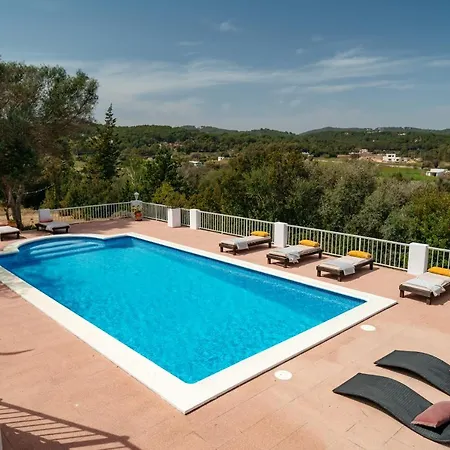 Villa 7 Bedroom With Pool - 5mins Walk To - Ramon