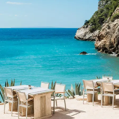 Villa 7 Bedroom With Pool - 5mins Walk To - Ramon Cala Llonga (Ibiza)