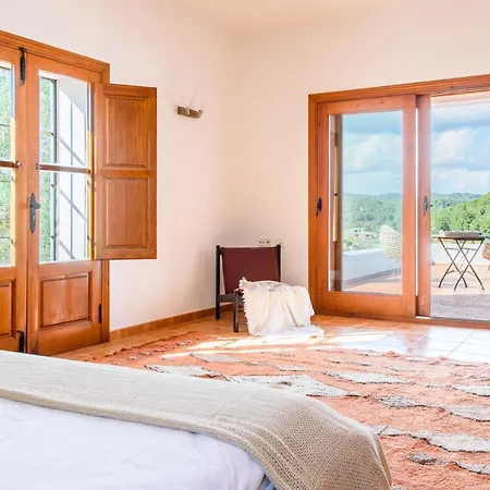 7 Bedroom With Pool - 5mins Walk To - Ramon Cala Llonga (Ibiza)