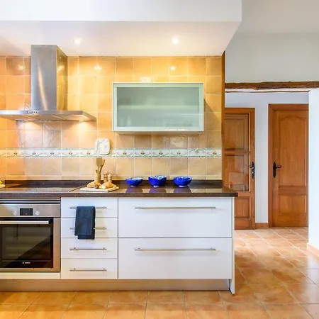 7 Bedroom With Pool - 5mins Walk To - Ramon Cala Llonga (Ibiza)