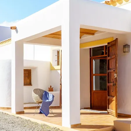 7 Bedroom With Pool - 5mins Walk To - Ramon Villa Cala Llonga (Ibiza)