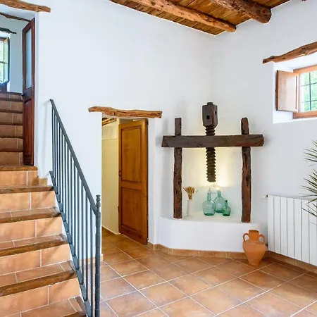 7 Bedroom With Pool - 5mins Walk To - Ramon Villa Cala Llonga (Ibiza)
