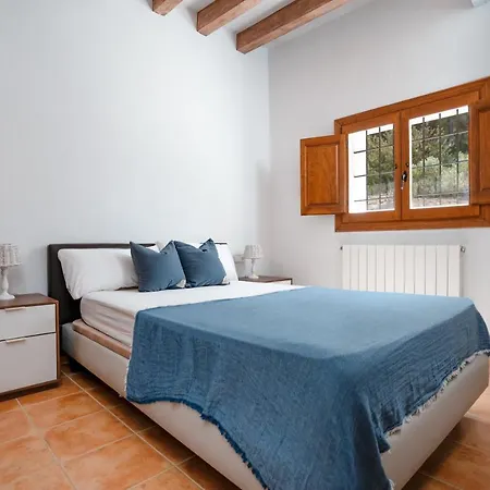 7 Bedroom With Pool - 5mins Walk To - Ramon Villa